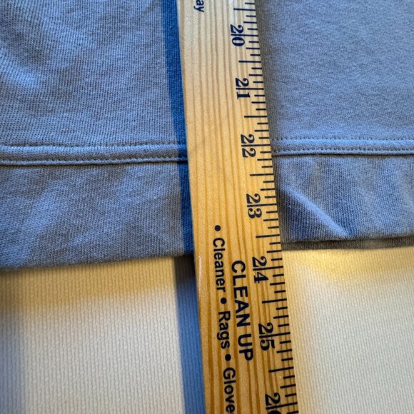 New Directions Sweatshirt Womens Medium Gray It's Christmas Y'all Graphic - Picture 6 of 8